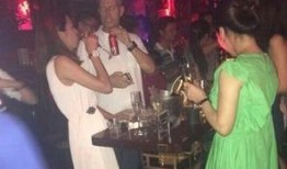 李宇琪爆料喝酒视频大全,揭秘娱乐圈不为人知的饮酒瞬间